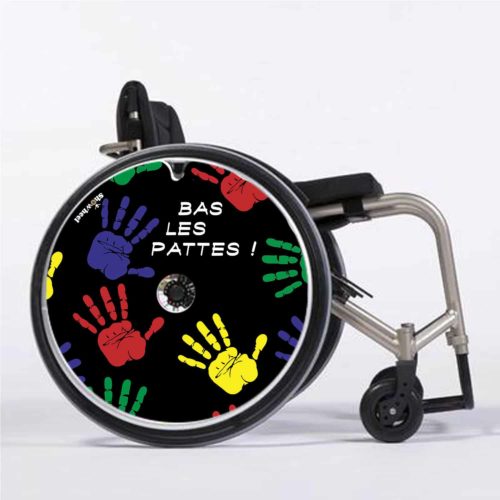 Bas les pattes !